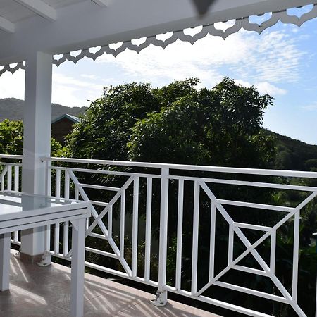 Habitation Pineau Villa เดเอ ภายนอก รูปภาพ