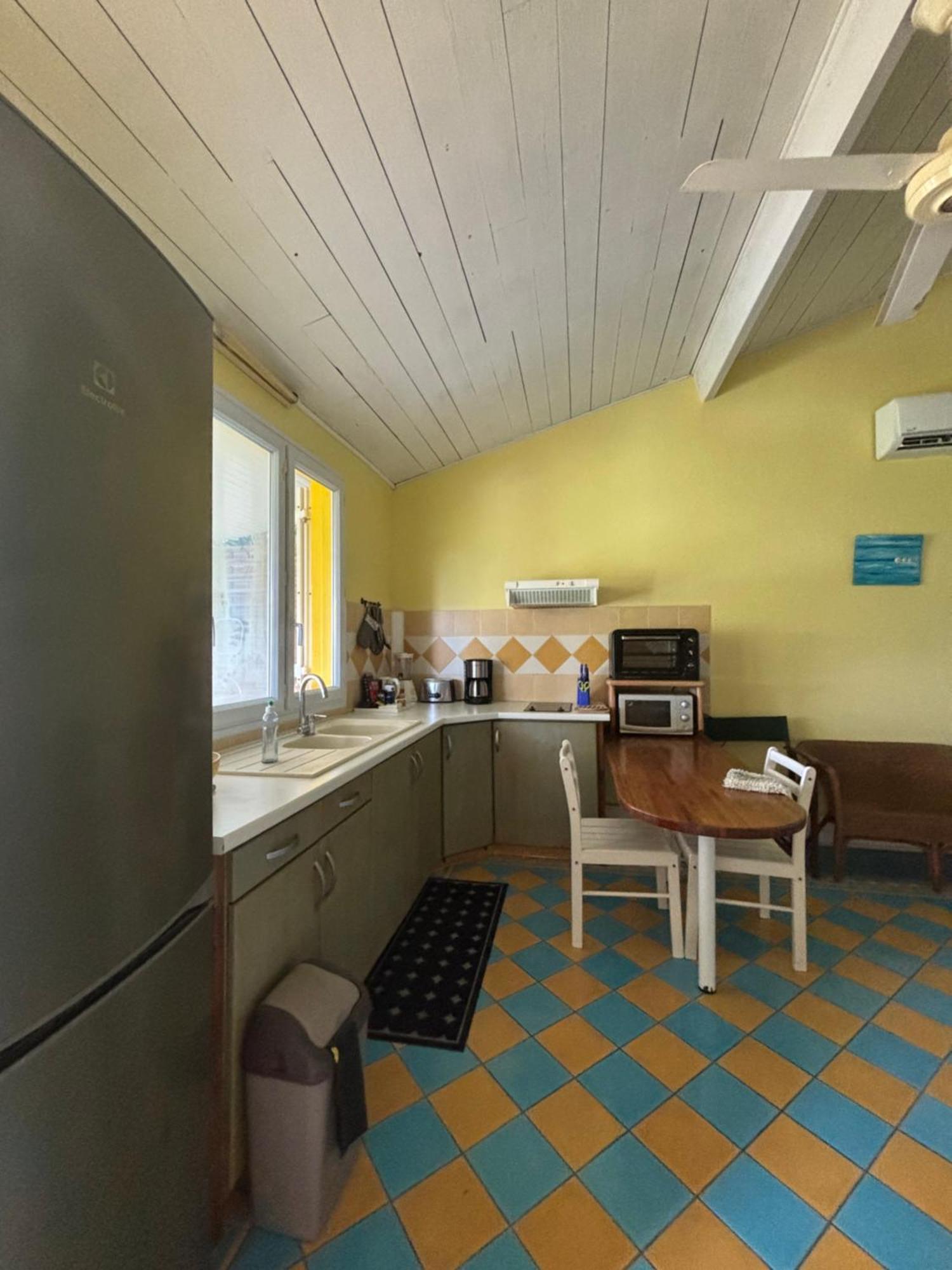 Habitation Pineau Villa เดเอ ภายนอก รูปภาพ