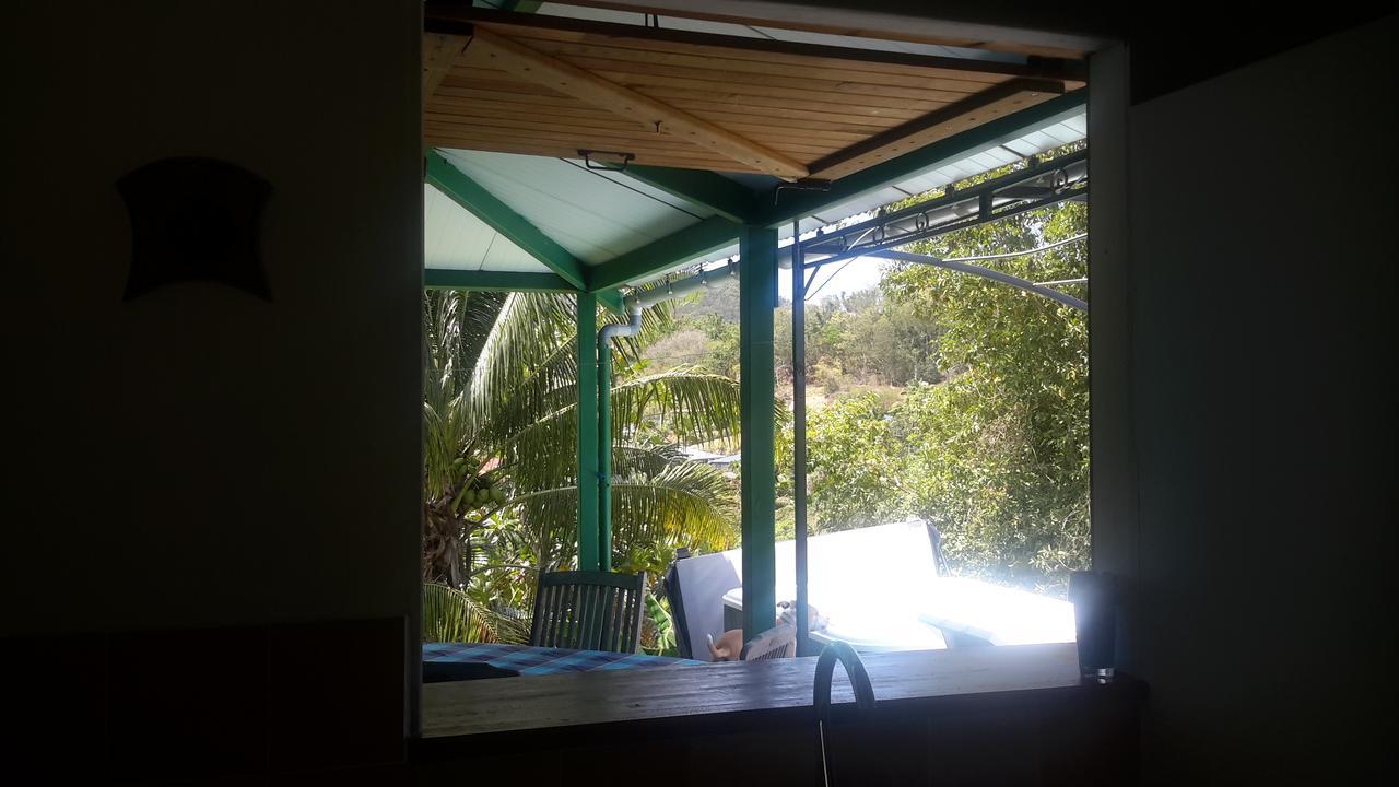 Habitation Pineau Villa เดเอ ภายนอก รูปภาพ